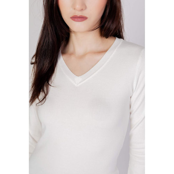 Guess White Cotton Tops & T-Shirt - PREPXI